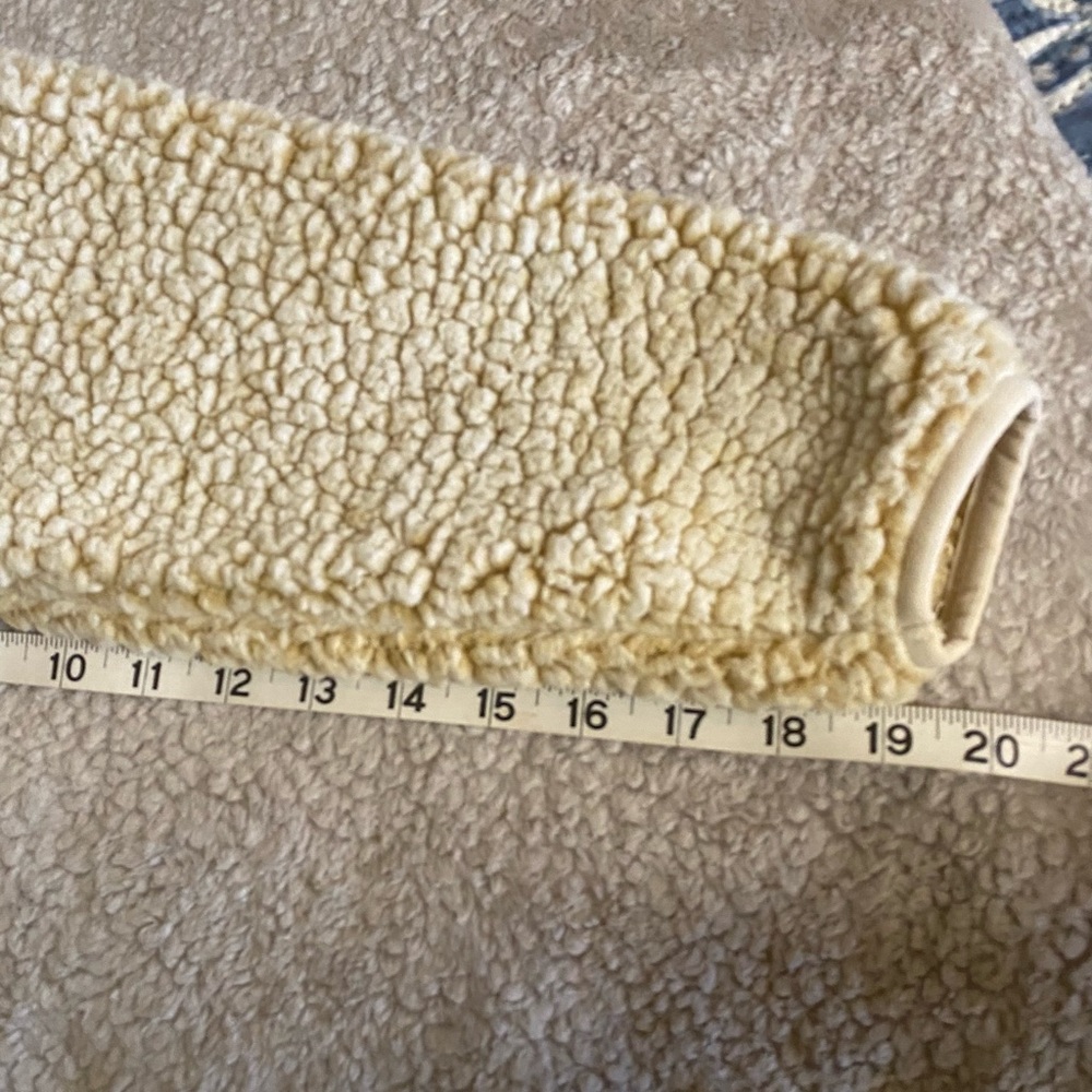 Pink Lilly Cozy Cream Sherpa Sweater, sz L - Picture 6 of 6